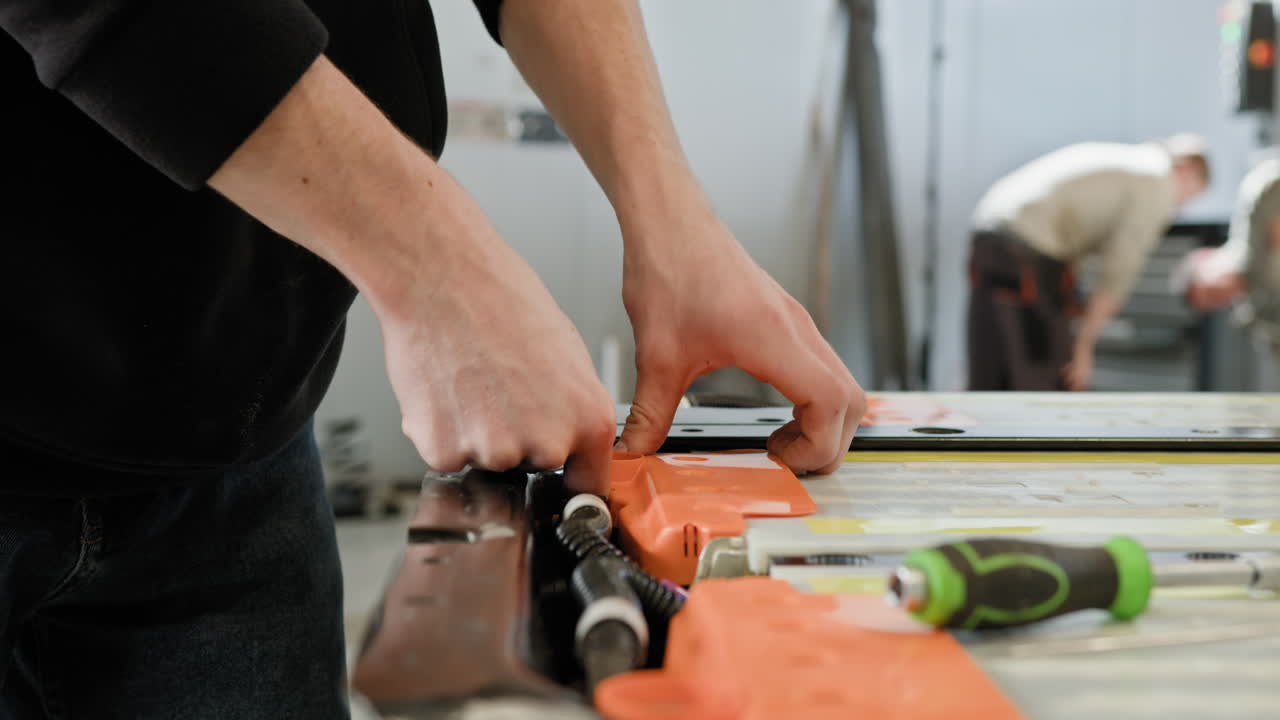instalación o reparación de baterías de vehículos eléctricos