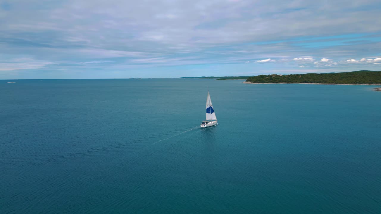velero en istria, croacia