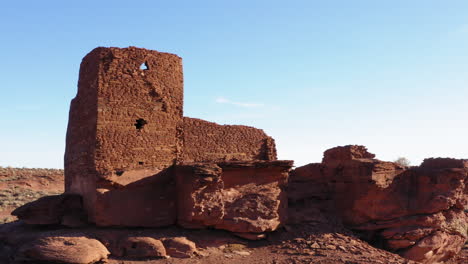 disparo de paralaje con las ruinas del pueblo wokuki