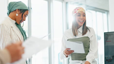 Geschäftsfrauen,-Teamarbeit-Oder-Diversity-Treffen