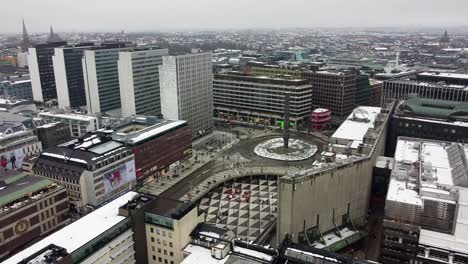 Static-aerial-establishing-view-of-Old-Town-Square,-Stockholm-Sweden