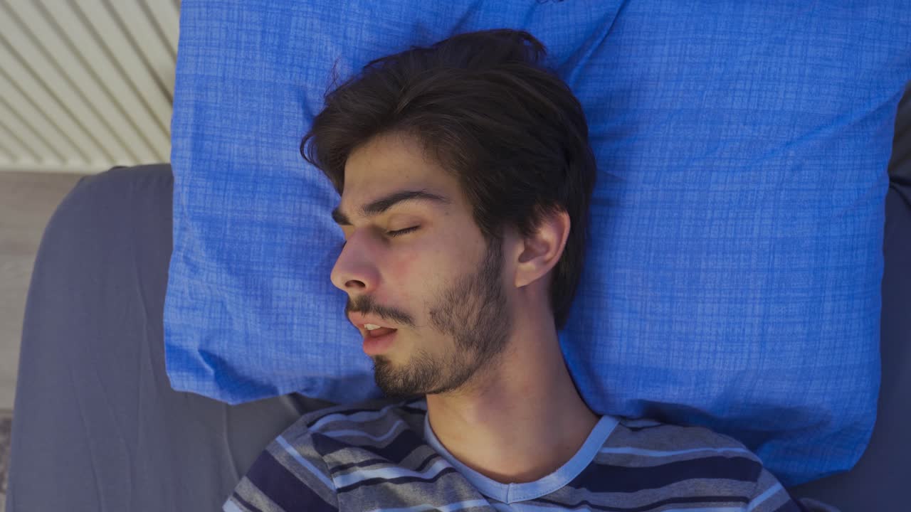 gruñido en el sueño, apnea del sueño.