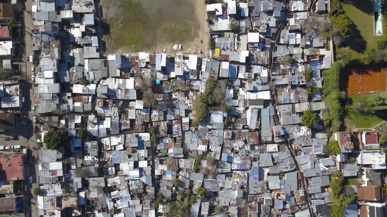 슬럼의 아리얼 뷰, 드론, 노르델타 부에노스 아이레스, 센이탈