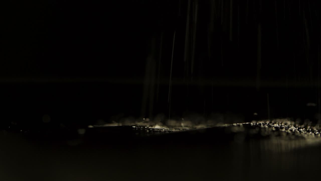 파우더가 아지고 떨어집니다.