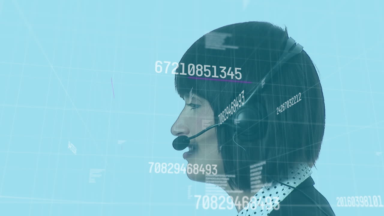 행복한 두 인종 여성 컨설턴트에 대한 그래프와 숫자의 애니메이션