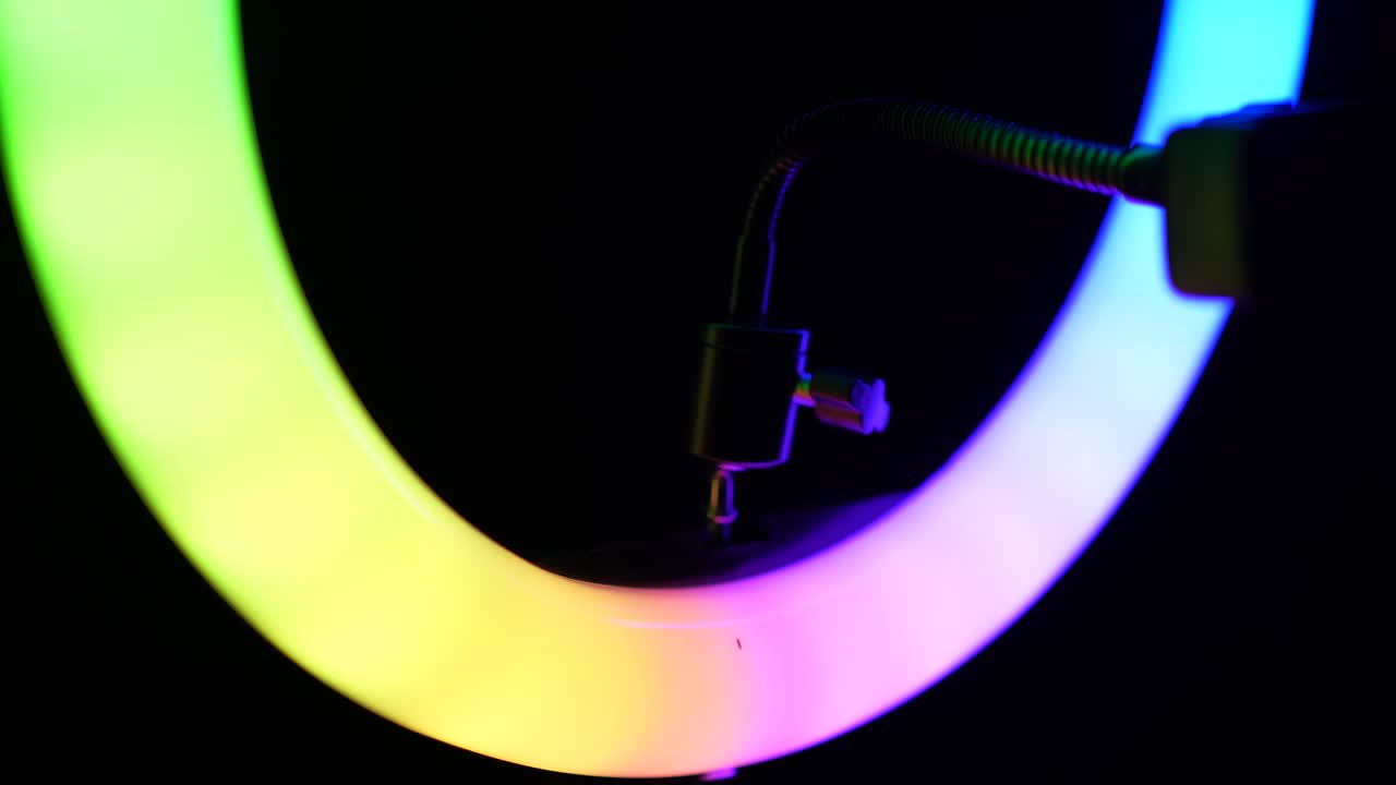 anillo de luz multicolor resumen de vídeo 4 k