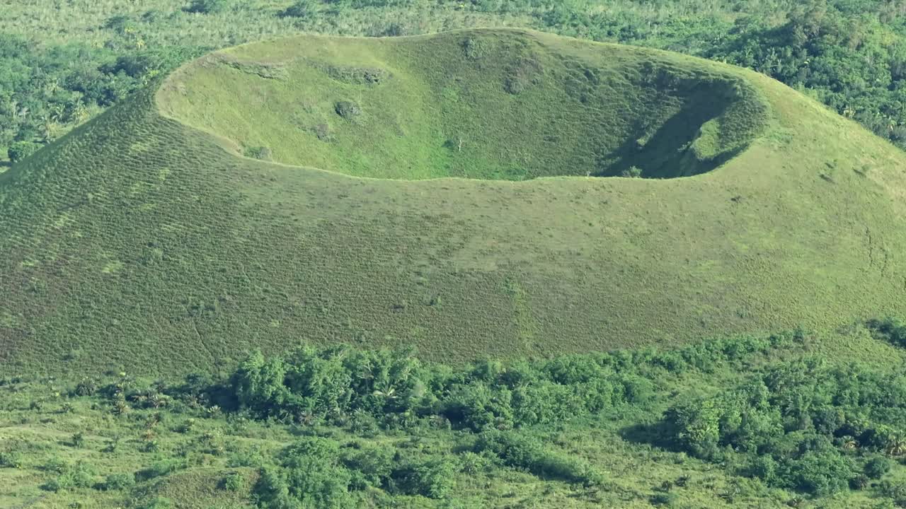 Comoros - Grande Comore - Diboini - zoom tilt up on the external crater