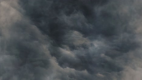 Blitz-Und-Gewitter-Mit-Dunklen-Wolken-4k