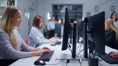 businesswomen working in a modern office