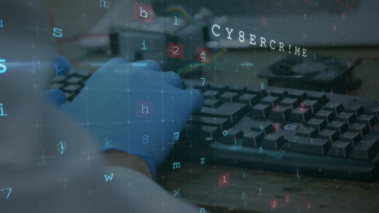 animación de advertencia de ataque cibernético sobre un científico que usa una computadora