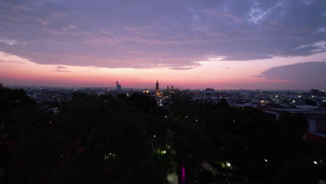 Sonnenaufgang-Im-Stadtpark