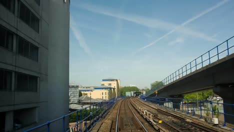 dlr tren en movimiento 10