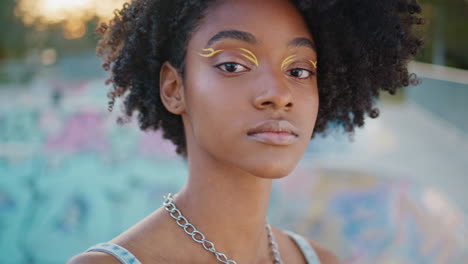 joven elegante con maquillaje de moda