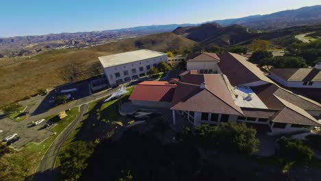 drone shot of the ronald reagan presidential library located in thousand oaks california