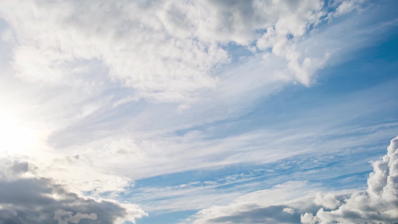 어두운 구름 루프 타임 스