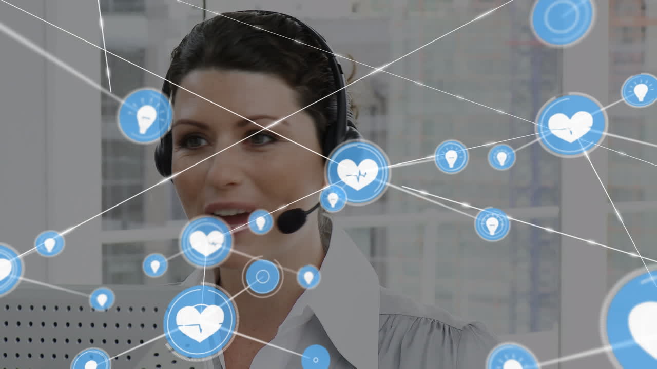 animación de una red de conexiones e iconos sobre una mujer de negocios con auriculares