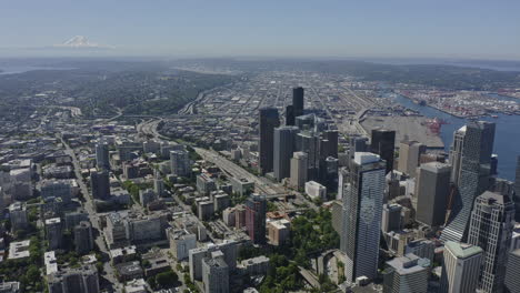 seattle, washington, antena v133, panorámica, derecha, plano, de, rascacielos, frente al mar, y, elliot, bahía, durante, día, junio, 2020