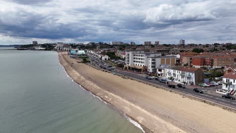 Southend-On-Sea,-Essex,-Großbritannien,-Strandpromenade,-Sommerantenne