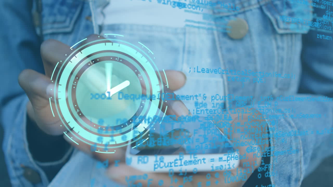 스마트폰을 사용하는 두 인종의 여성의 중간 부분에 대한 시계와 데이터 처리 애니메이션