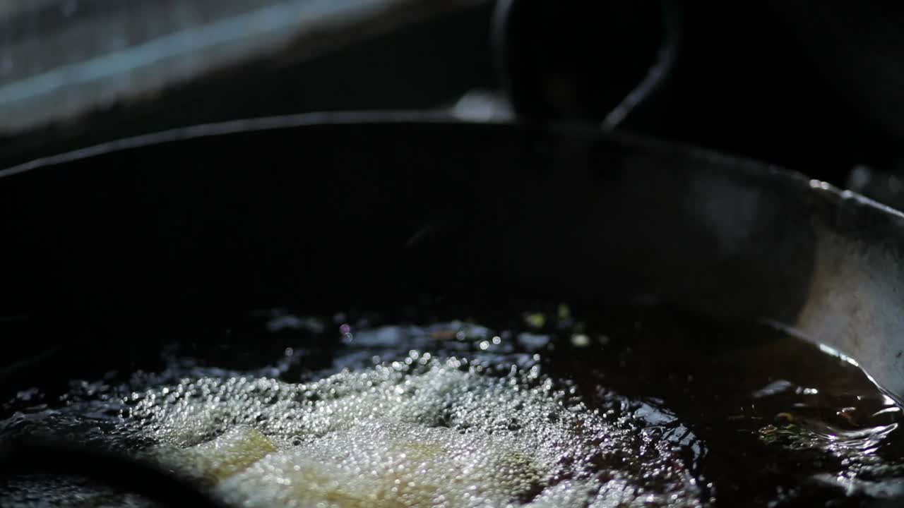 deep oil fry sabudana wada