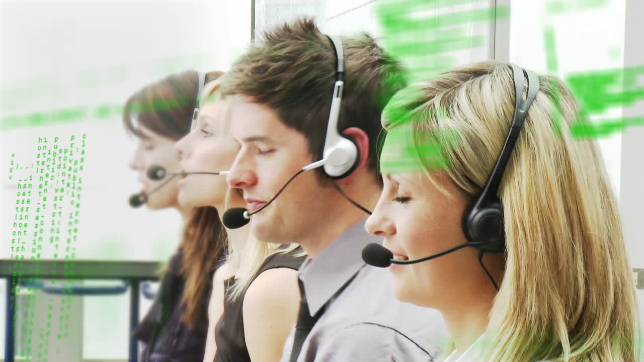 휴대폰 헤드 ⁇ 을 착용한 사람들 위에서 금융 데이터 처리의 애니메이션