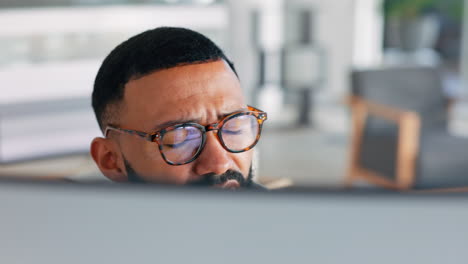 hombre de negocios, comerciante y confundido con gafas