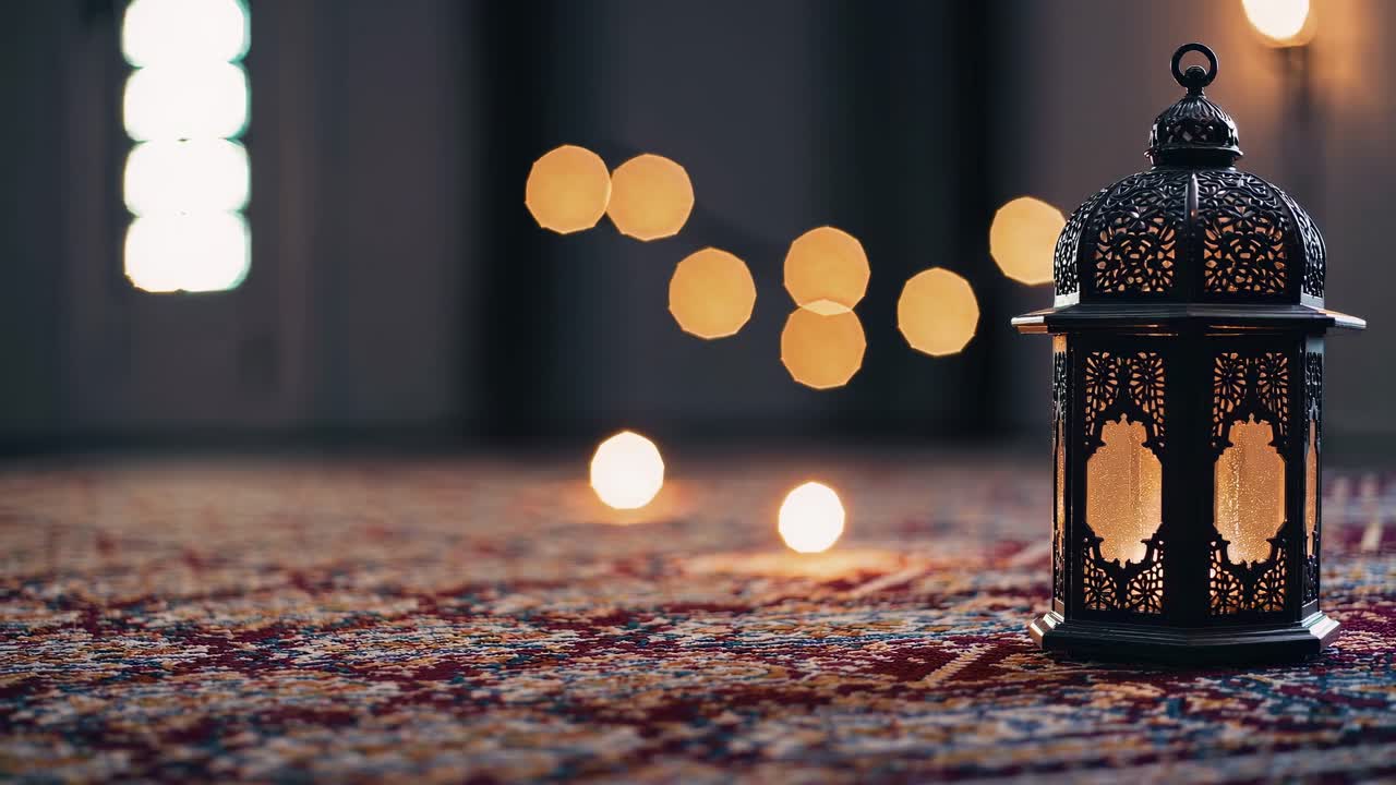 Lanterna ornamentale in una moschea