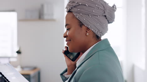 Black-woman,-phone-call-or-connect