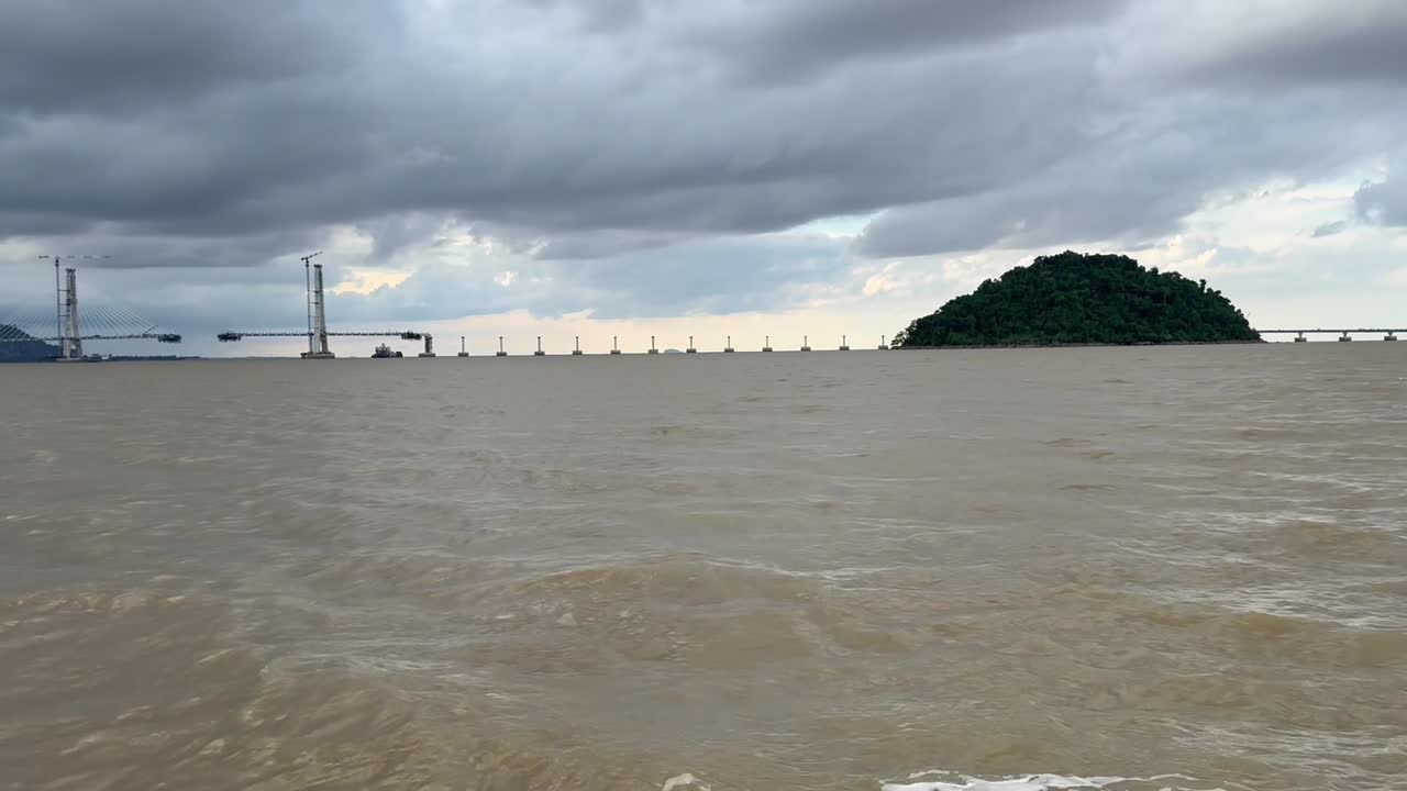 The ferry crosses the Batang Lupar river, connecting Sebuyau and Triso as part of the coastal road route often used as a shortcut between Kuching and areas like Sarikei or Sibu