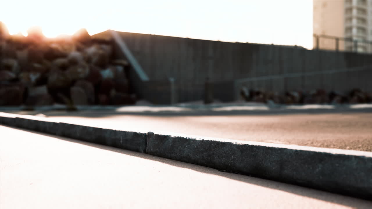 모래 해변 근처에 주차