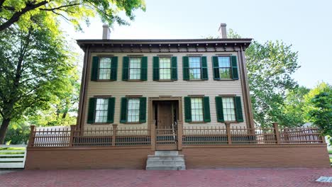 abraham lincoln home front facade