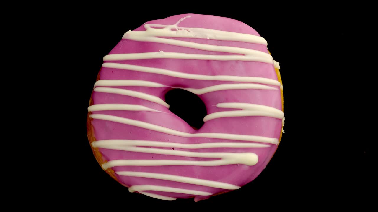 el donut glazado de primer plano.
