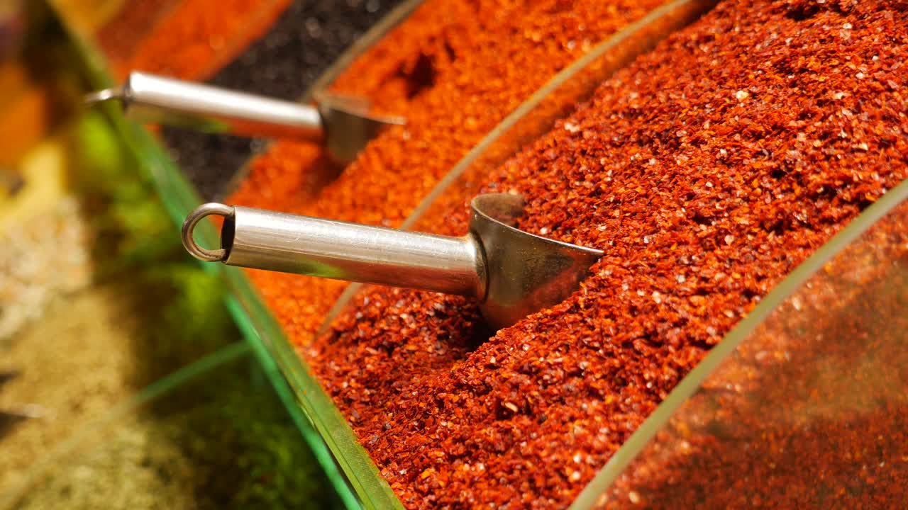 터키 의 향신료 시장 에서 은 고추 어리 의 종류