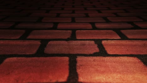 caminar en un camino de ladrillo con espacio de copia. correr y caminar dar pasos. cerrar el pie del corredor. concepto de desafío de negocios. animación de bucle.