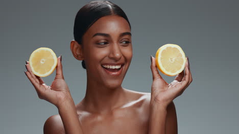 belleza, cuidado de la piel y mujer feliz en el estudio