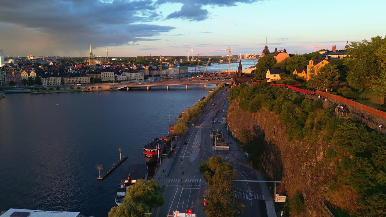 S&ouml;der M&auml;larstrand, Stockholm, at Mariaberget in golden hour
