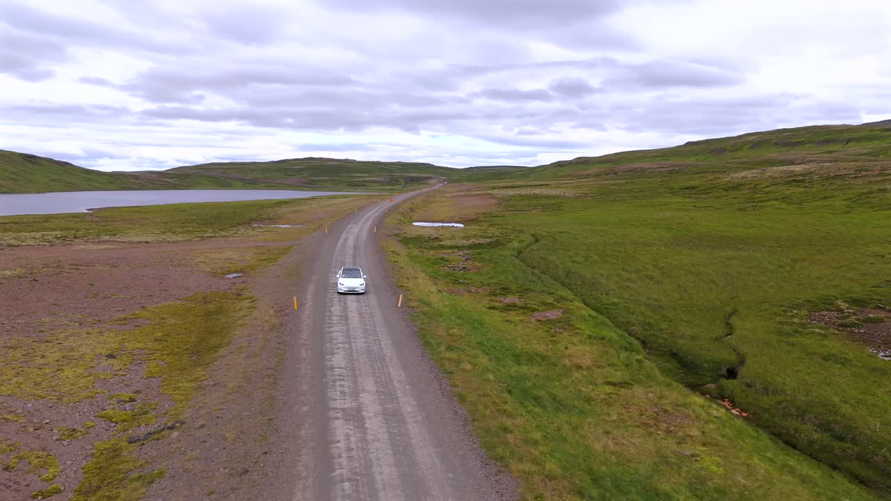 Experience the harmony of technology and nature as our drone captures a Tesla against Iceland’s incredible landscapes, from glaciers to volcanic fields.