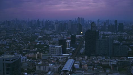 Amanece-En-Bangkok:-El-Despertar-Del-Paisaje-Urbano