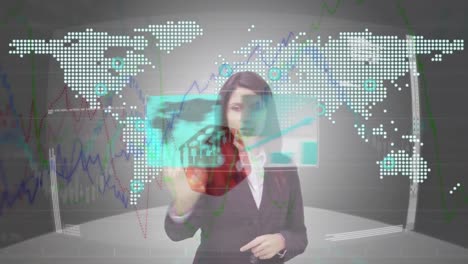 animación de una mujer de negocios caucásica sobre el procesamiento de datos