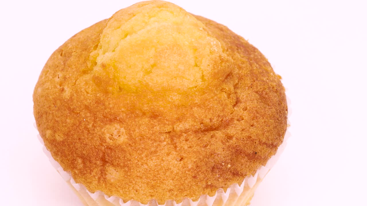 간단하고 건강하며 전통적인 머핀 갓 구운 매크로 샷 4k