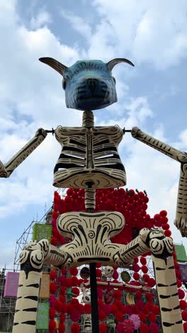 giant mexican skeleton sculptures for day of the dead, cdmx