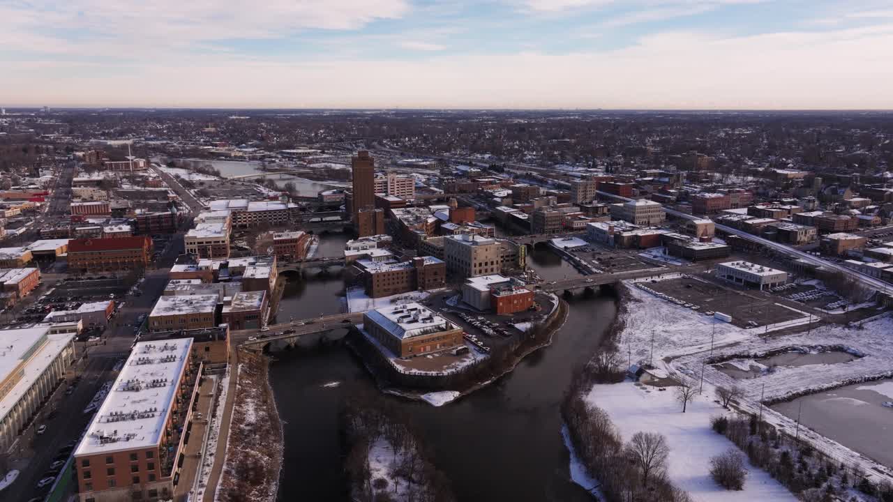 Amazing Drone Shot Above Stolp Island, Aurora, Illinois on Cold Winter Day