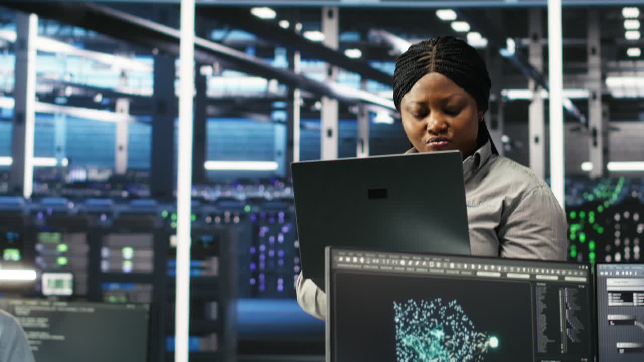 Data center computer scientists use node tree programming to identify issues