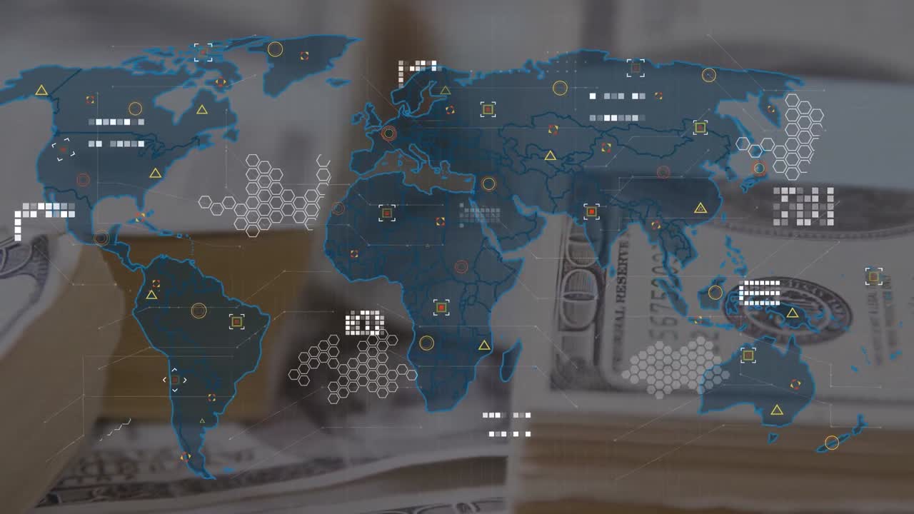 animación del procesamiento de datos y mapa del mundo sobre los billetes