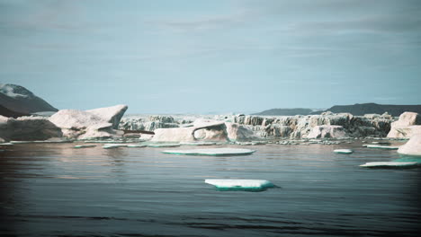Iceberg-in-the-Southern-coast-of-Greenland