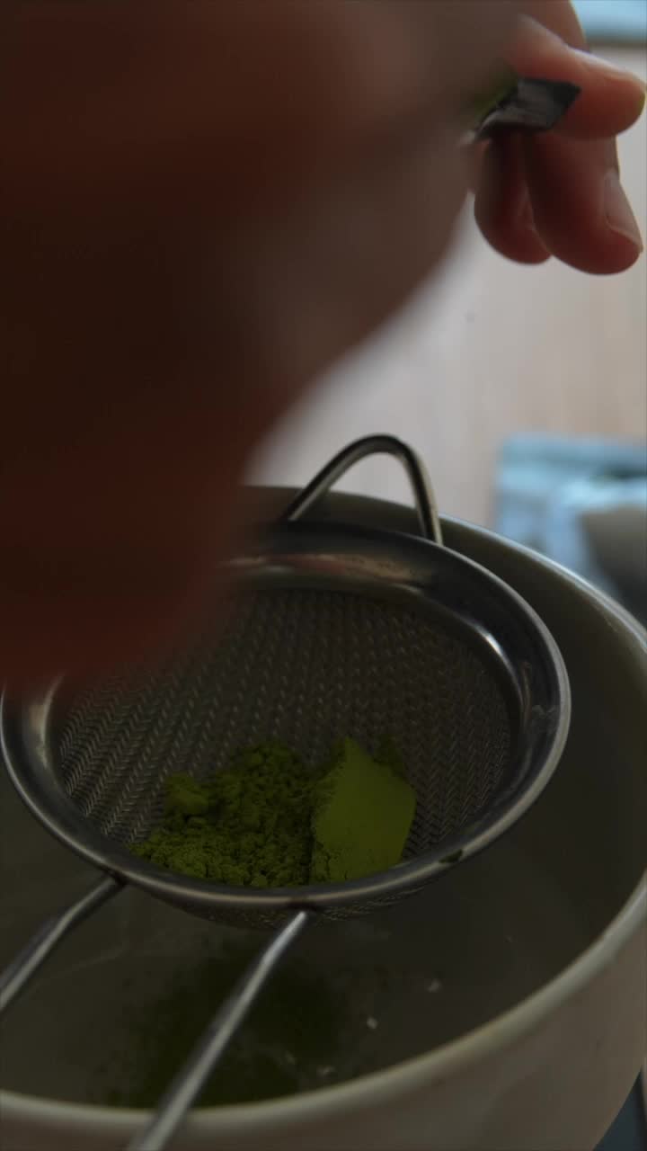 Matcha tea preparation