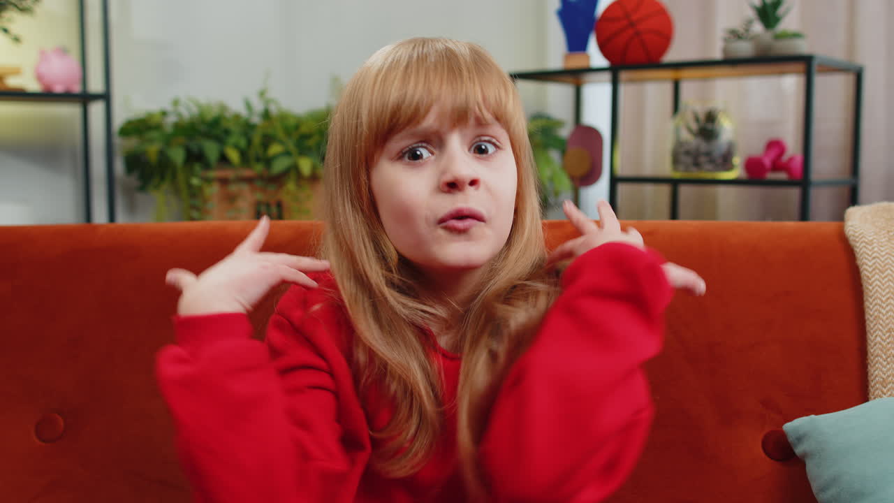 Child kid girl asking why what reason of failure demonstrating disbelief irritation by troubles