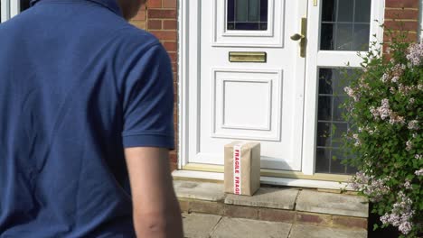 courier delivering parcel during quarantine