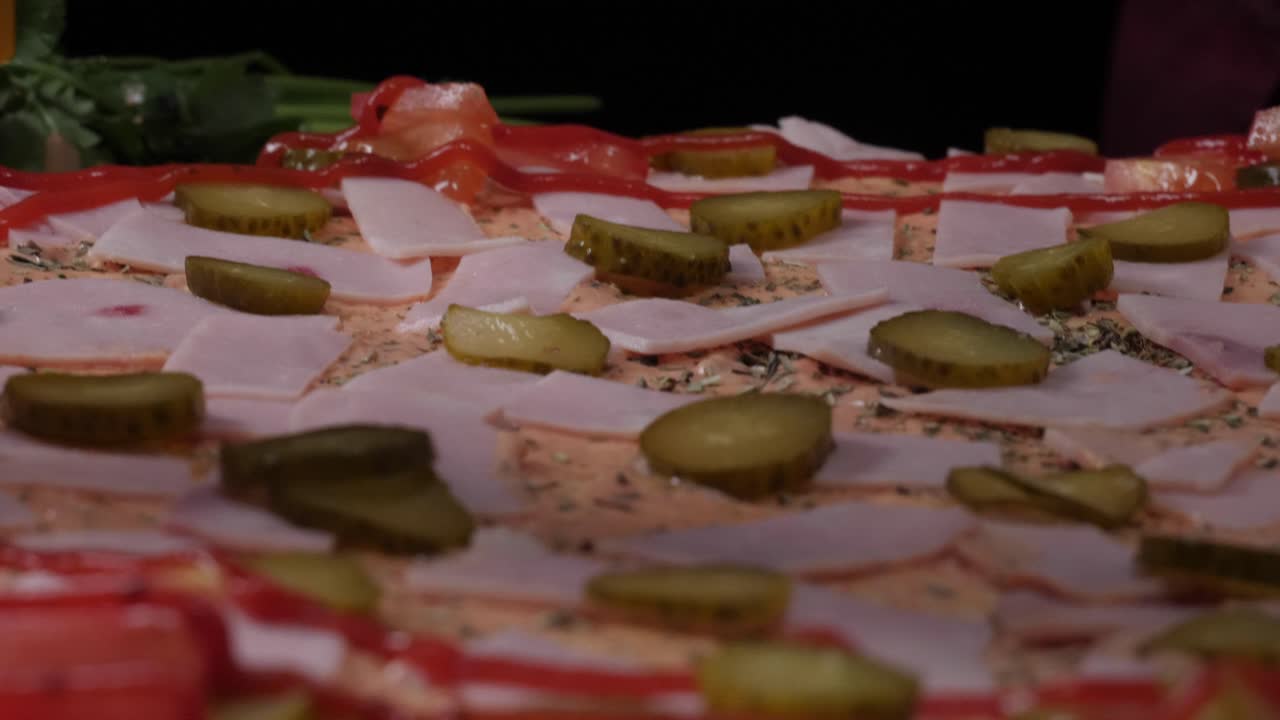 Preparazione di pizza