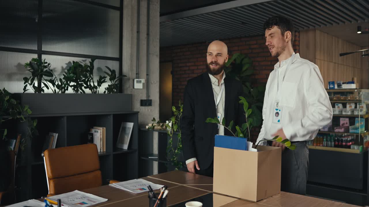 Dipendenti in un ambiente d'ufficio